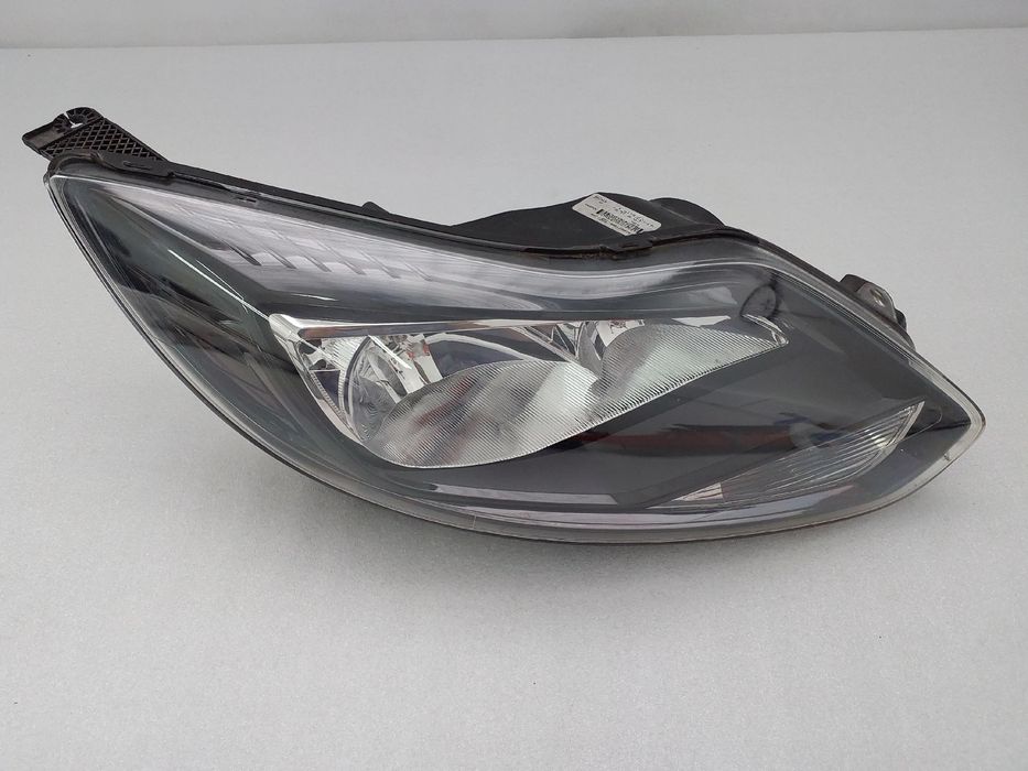 Ótica / farol direita FORD Focus III