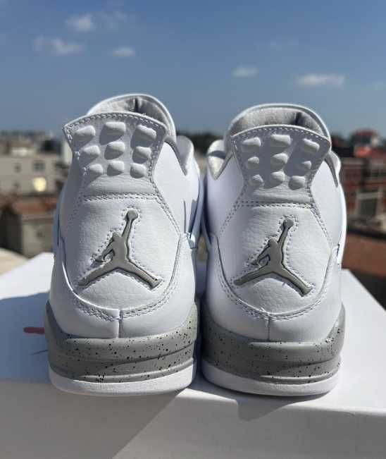 Jordan 4 Retro White Oreo (2021) 44