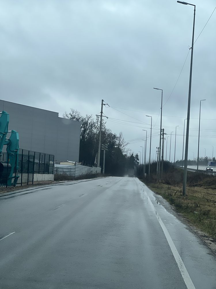 Путрівка Продаж комерцііі 200квм + 25 соток ЖД гілка/склади Епіцентру