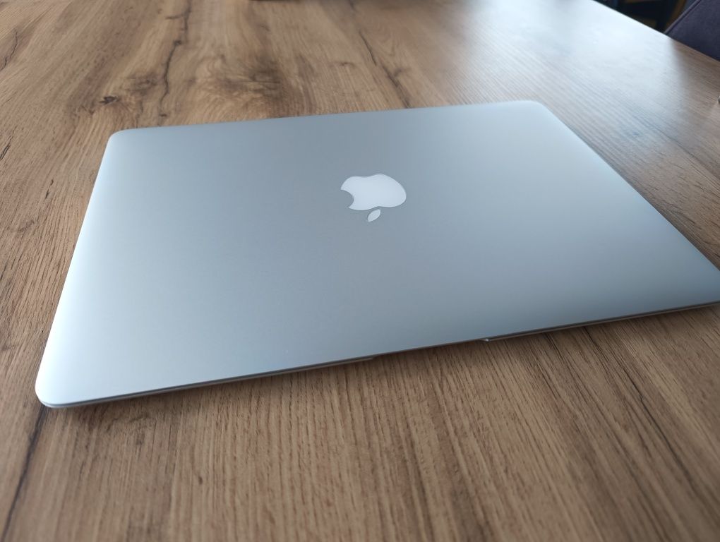 MacBook Air A1466 4GB 128GB SSD super stan, nowa bateria, Okazja!