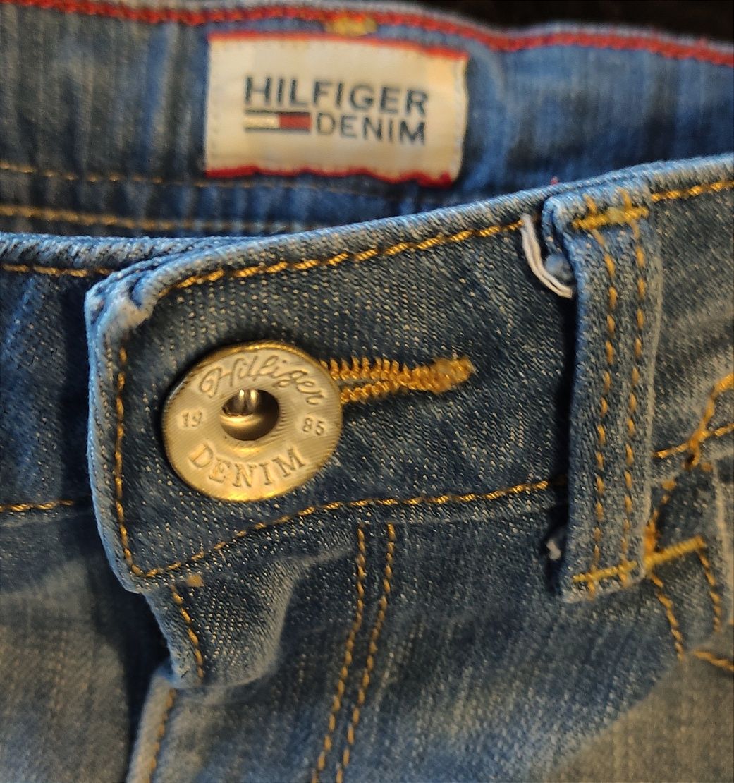 Tommy Hilfiger świetny stan oryginalne spodenki jeansowe S/M