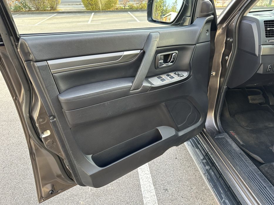 Mitsubishi Pajero Wagon 2010