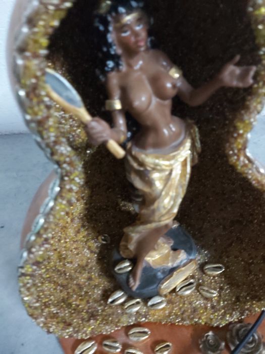 Vendo candeeiro de cabeceira ou de mesa, em forma de cabaça