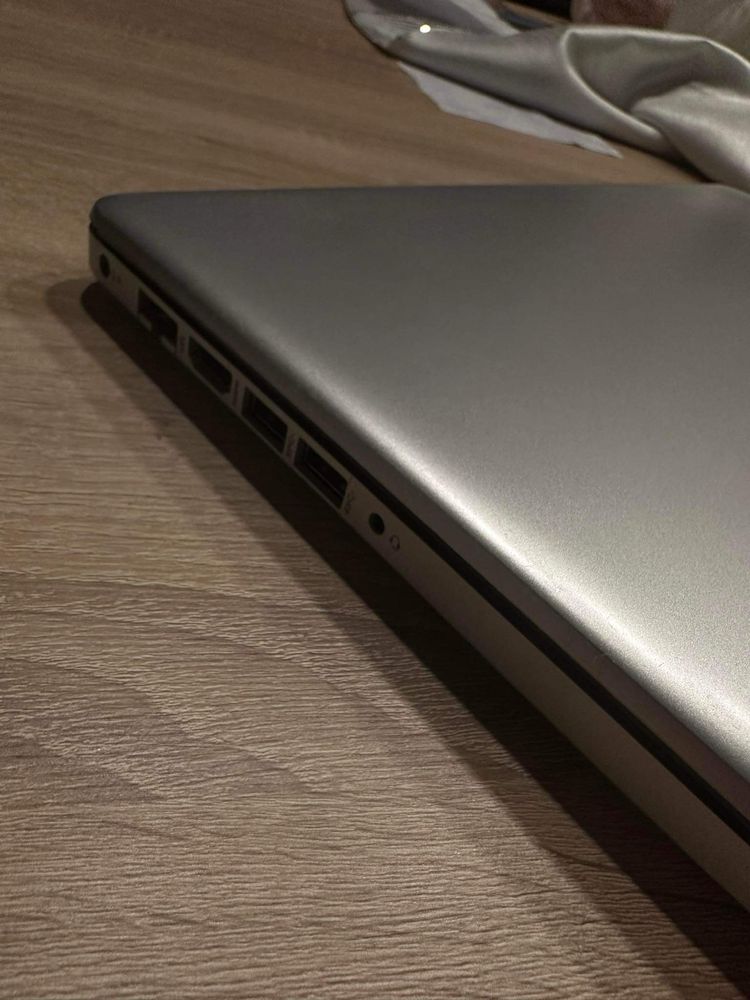 Laptop Hp intel i3 ssd