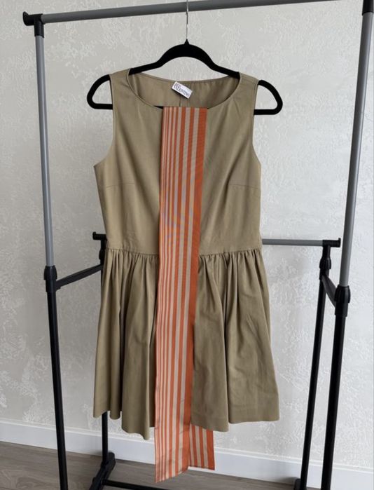 Жіноче плаття Valentino