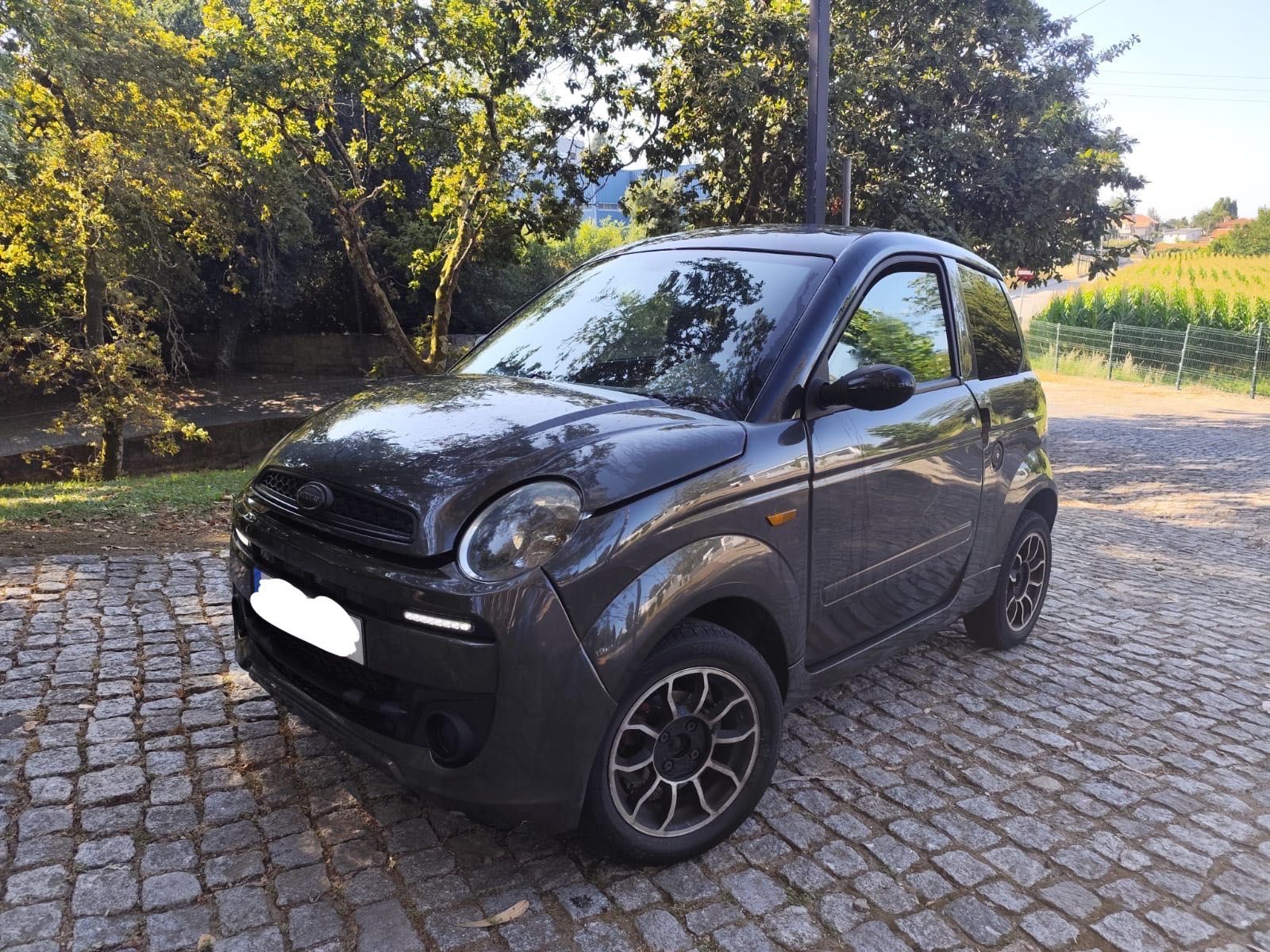 Microcar MGo Microcarro