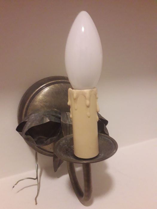 aplique em latão