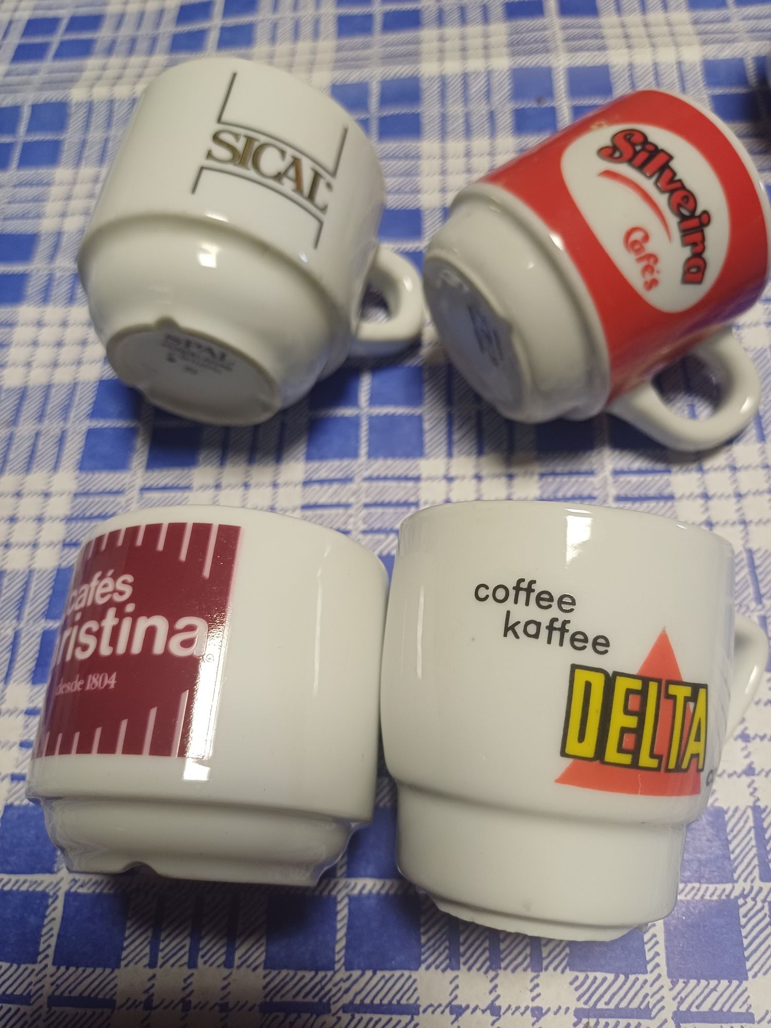 Lote de chavenas de cafe