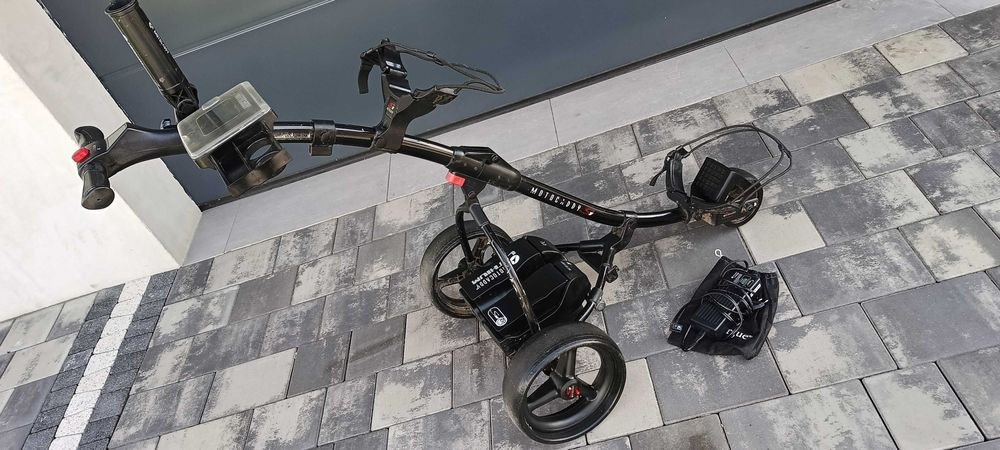 MotoCaddy S1 wózek golfowy elektryczny z baterią i ładowarką do golfa