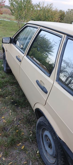 Машина без двигуна