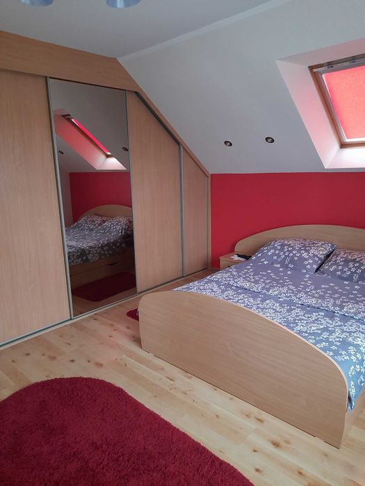 Sprzedam siedlisko : 2 domy + budynki gospodarcze