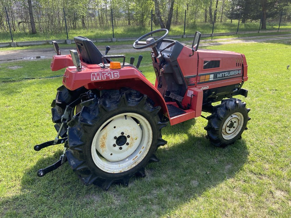 Traktorek Mitsubishi mt16 4x4 wraz z glebogryzarką.