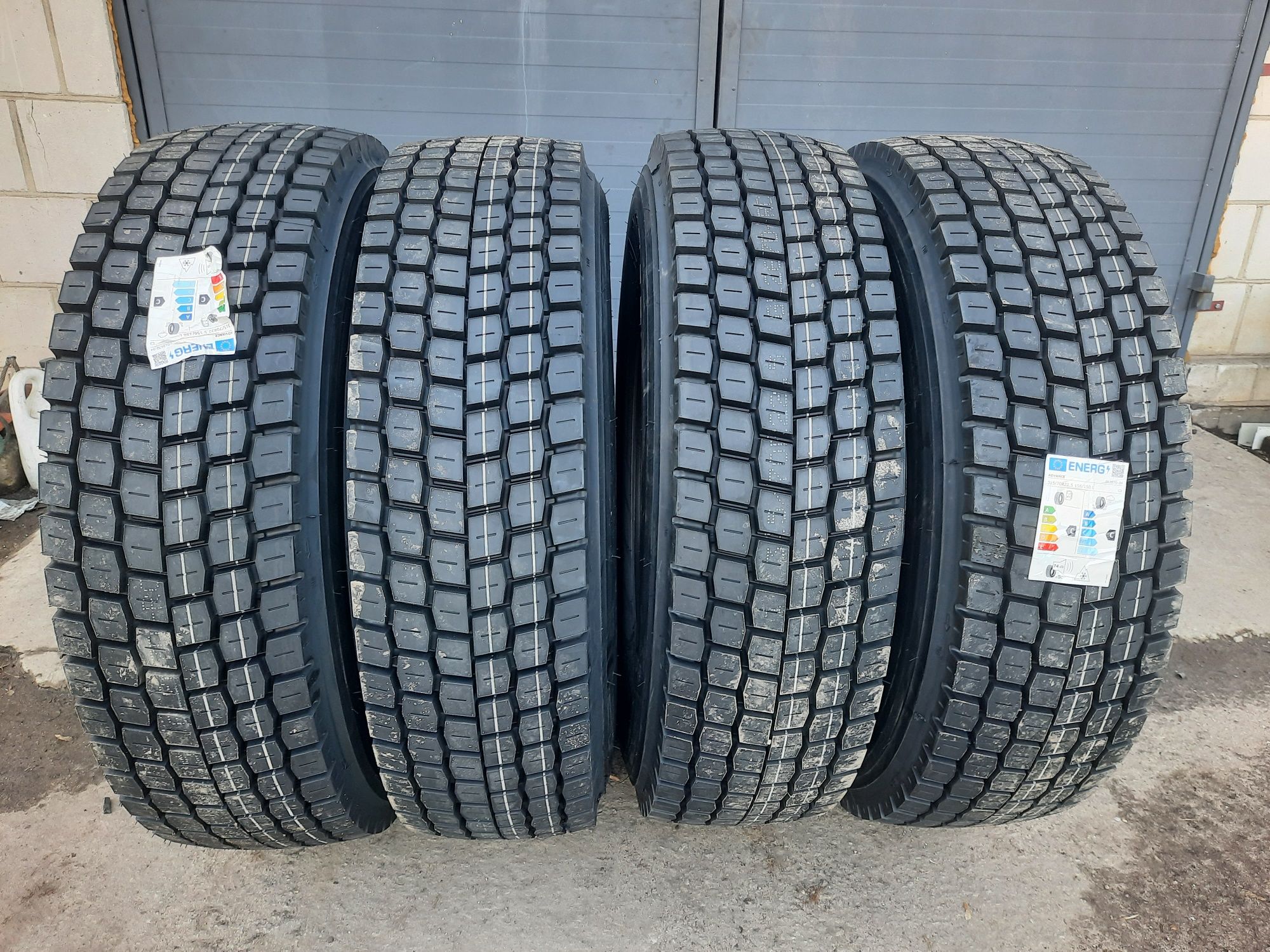 4 opony 315/70 R22.5 Advance GL267D