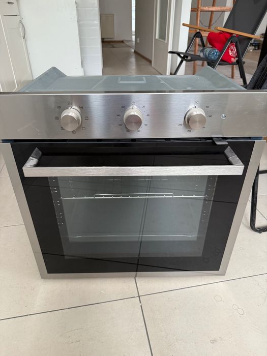 Kuchnia - zestaw szafek wiszących, blatu, piekarnika i okapu IKEA
