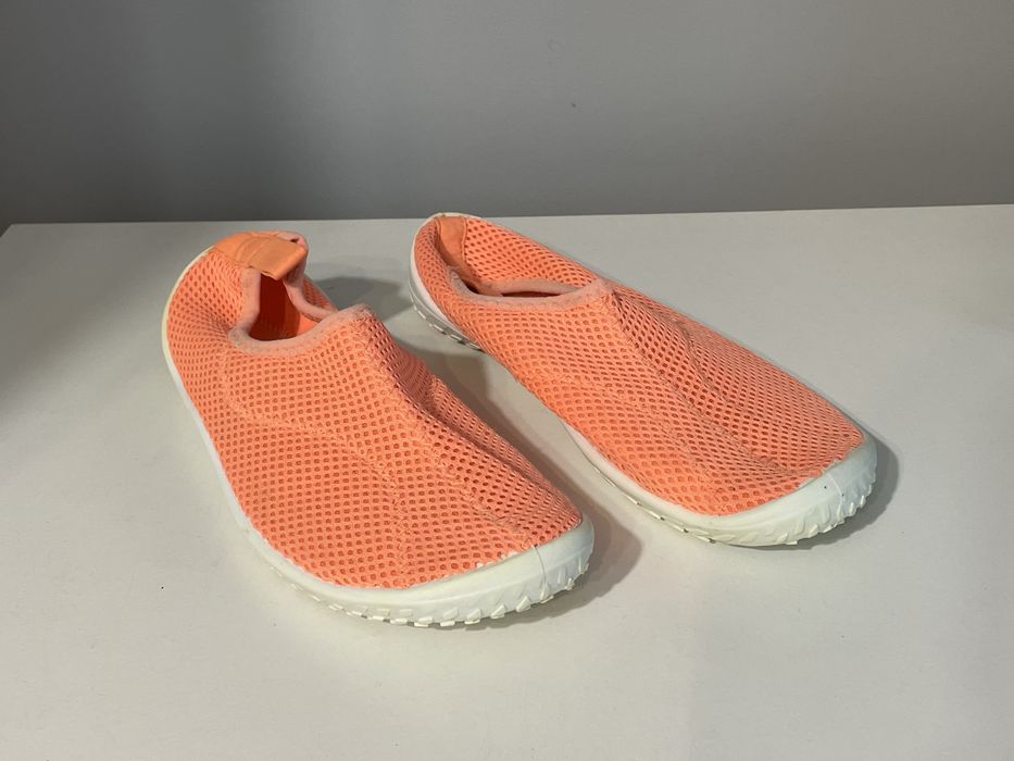 Dziecięce buty do wody Decathlon, rozm. 34-35