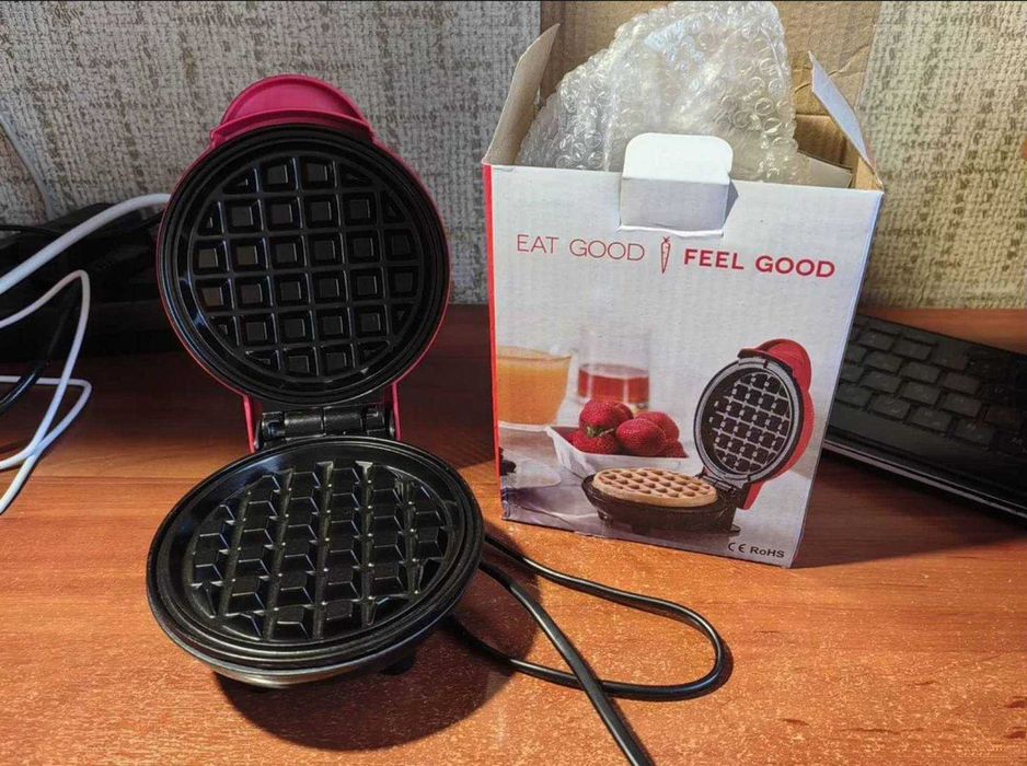 Маленька вафельниця для вафель