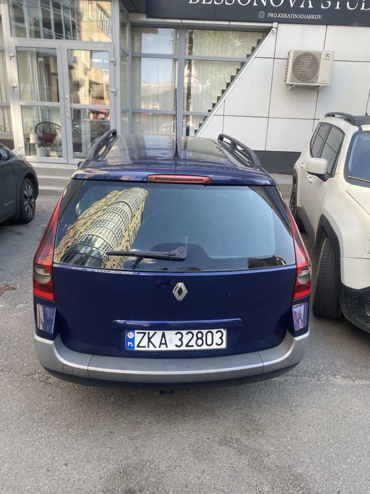 Рено megane на ходу. В нормальному стані