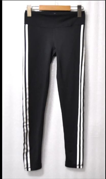 Świetne leginsy damskie, marki Adidas