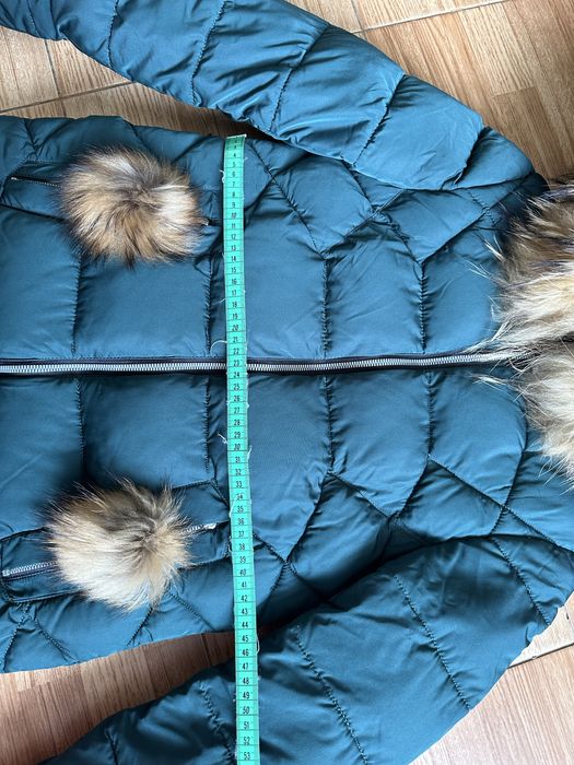 Куртка ,пуховик.