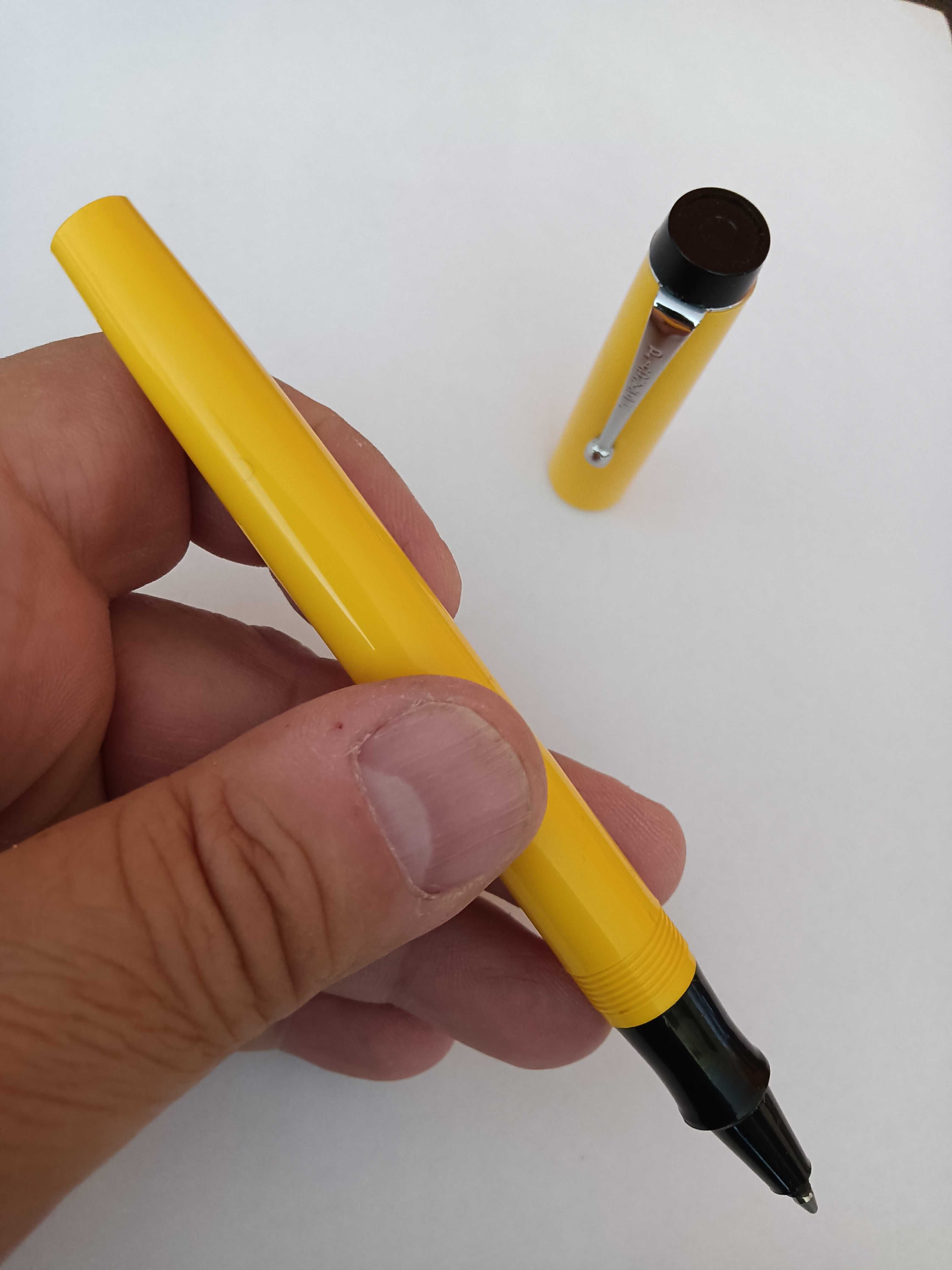Caneta Parker modelo Big Red, como nova