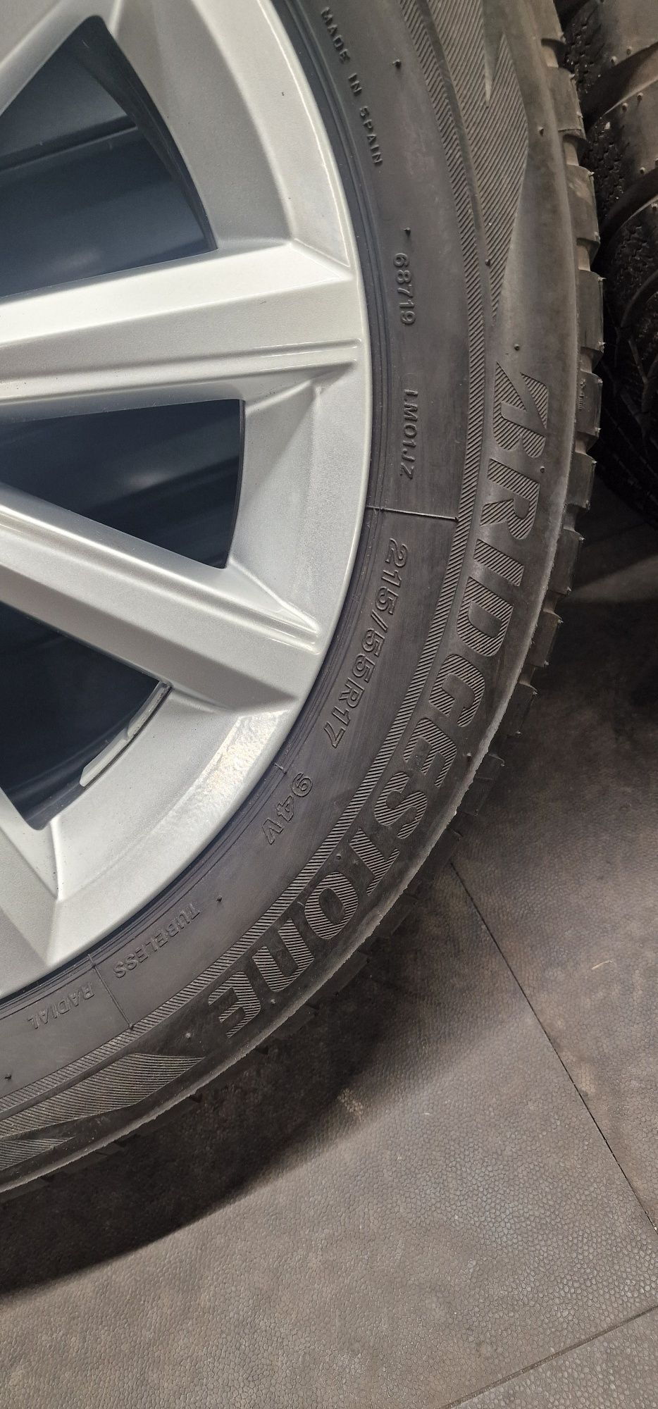 Koła Zimowe VW T-ROC  TOURAN CADDY PASSAT  215/55R17