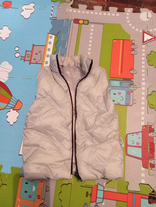 Жилетка дитяча 74 розмір