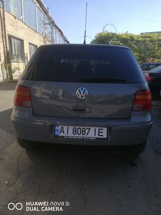Volkswagen Golf 4 2.0 AKПП