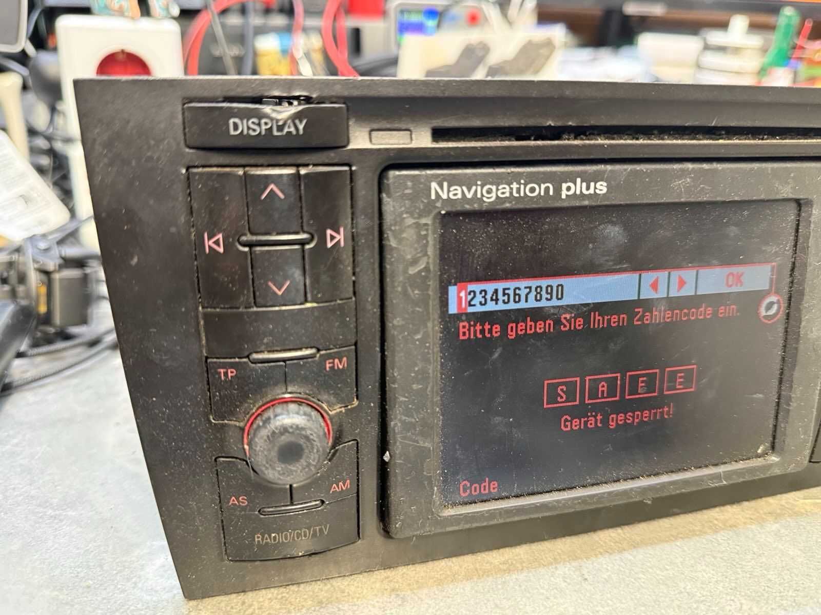 Radio CD Nawigacja NAVIGATION PLUS 8D0/035/192 D AUDI A6 C5 4B 4B2 4B5