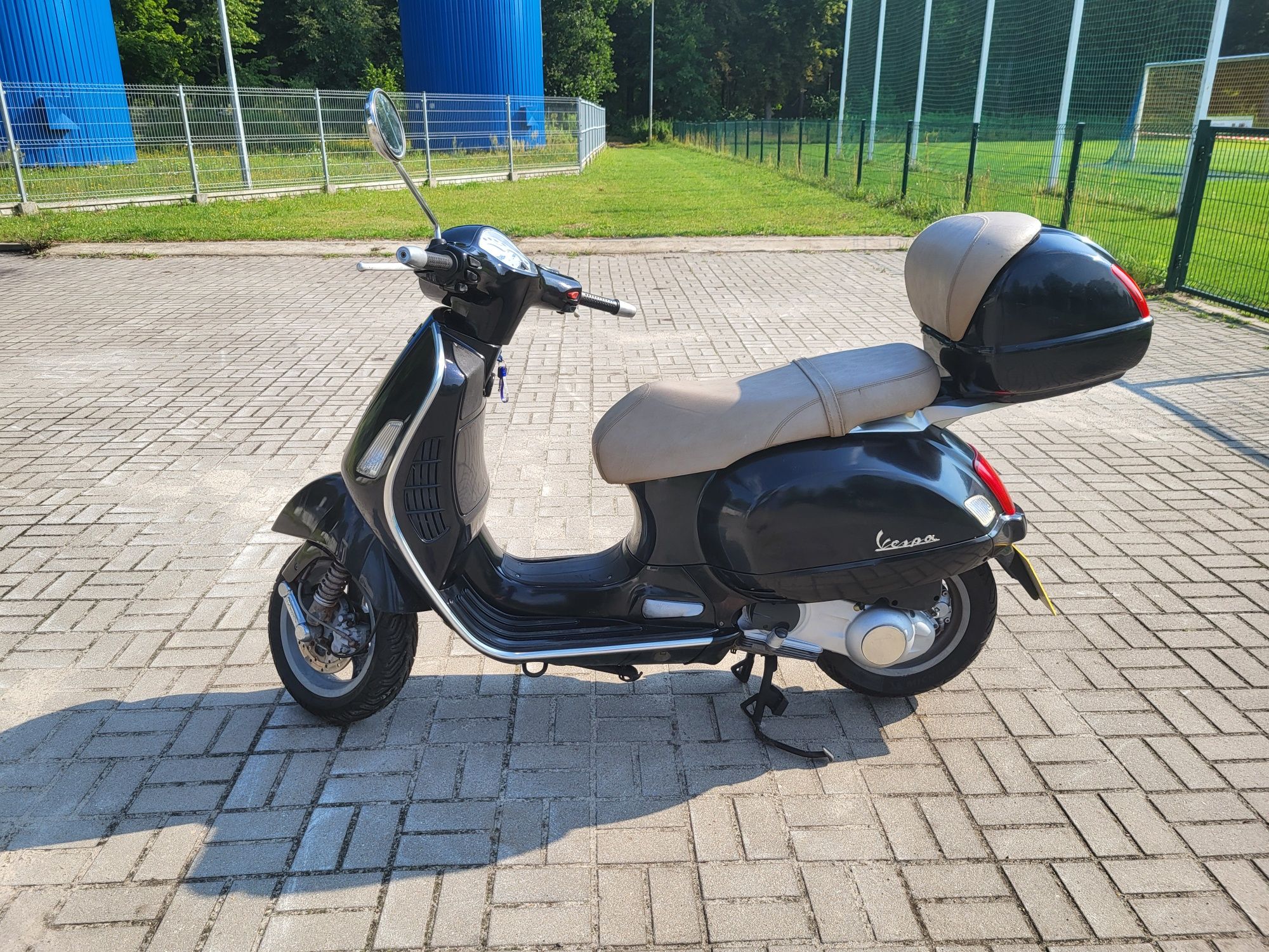 Piaggio Vespa 125 .Tylko 11tys przebiegu .komplet dokumentów. Na Kat B