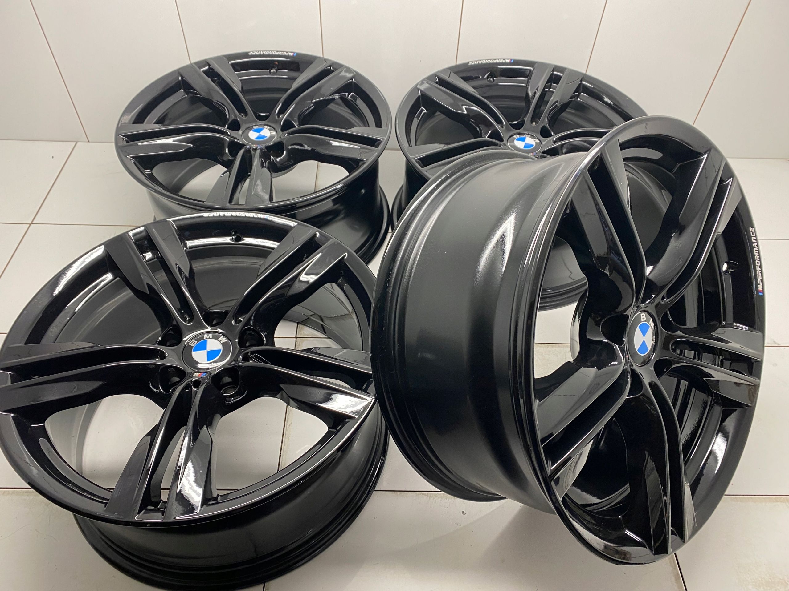 Felgi 19 BMW X5 X6 m Pakiet Performance F15 F16