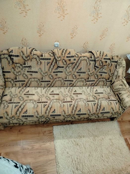 Продам диван  в гарному стані
