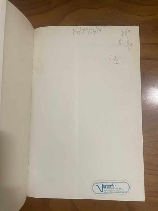 Livro - Criminologia Comparada