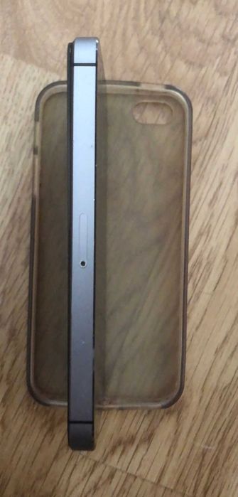 iPhone 5S cinzento, versão 12.5.6 (versão atualizada)