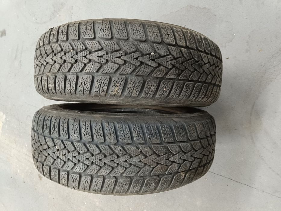 Opony zimowe 195/65/R15 Dunlop dwie sztuki