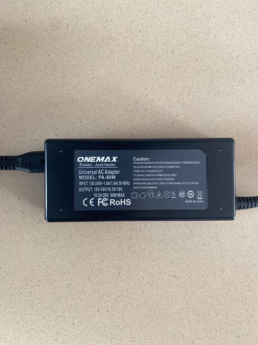 Carregador Universal AC adapter Model: PA - 90W