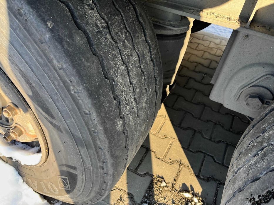 Naczepa samochodowa HUMBAUR HSA 391324 S/HSA – syndyk ogłasza przetarg