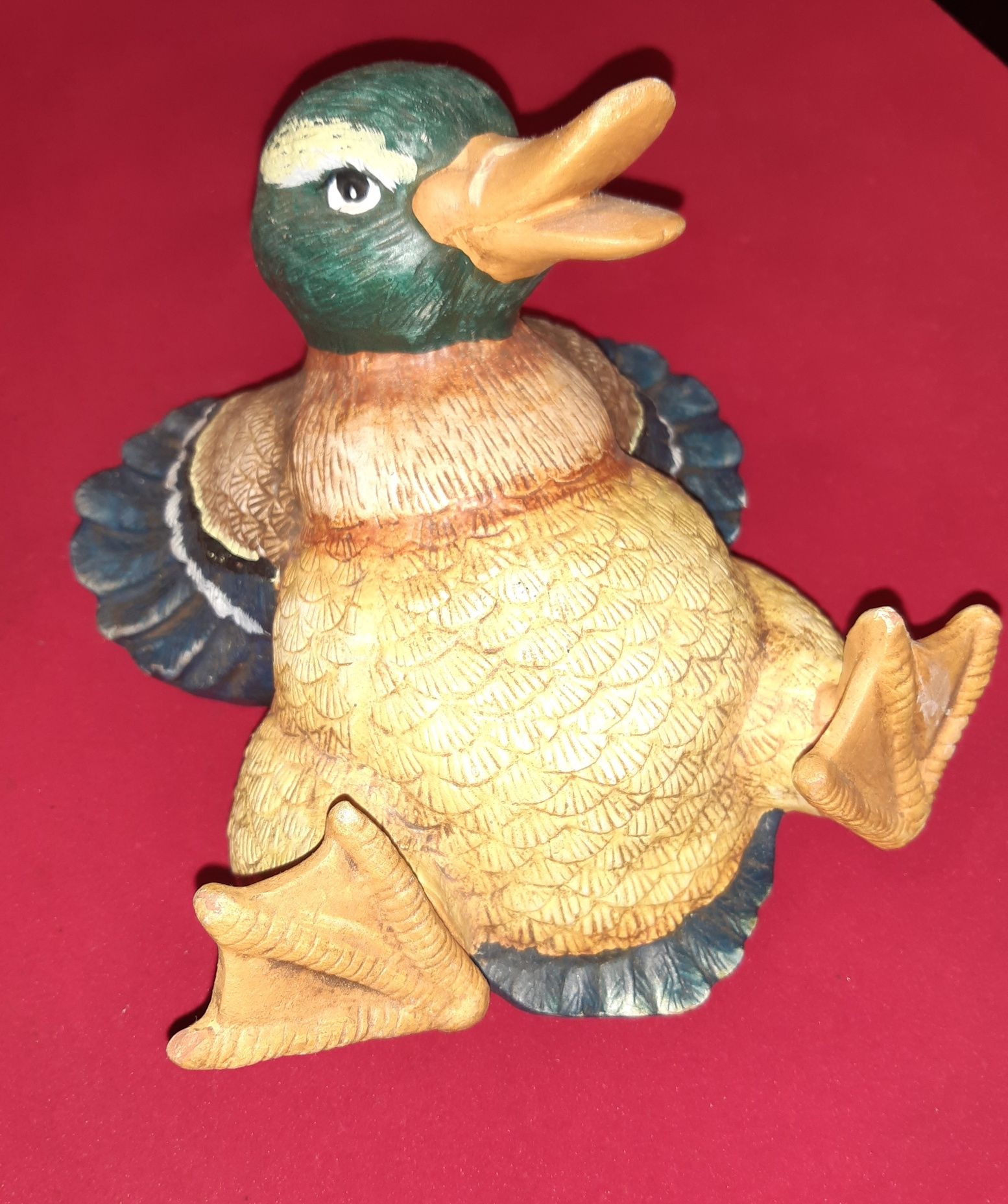 Pato bravo em cerâmica