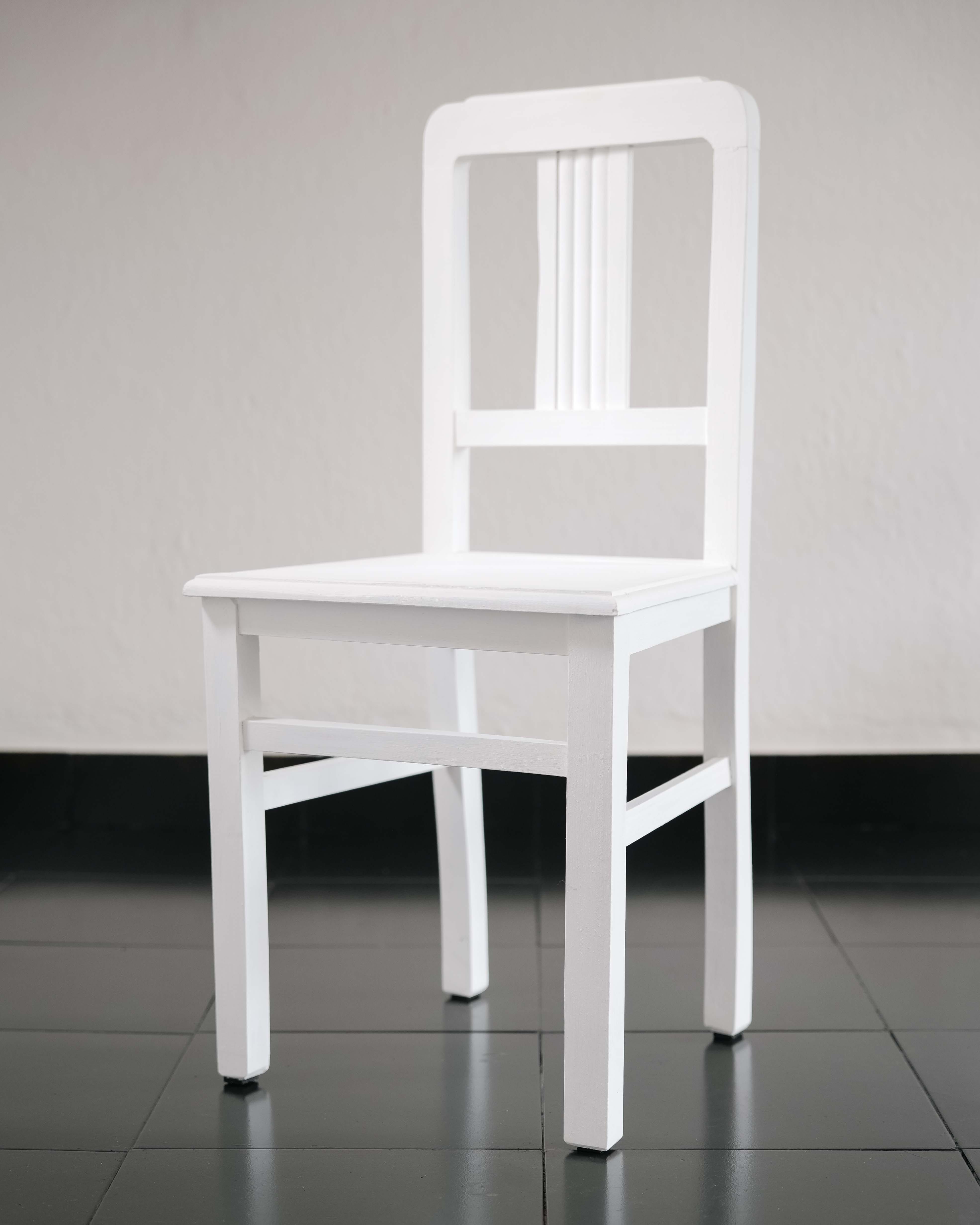Cadeira rústica vintage em madeira (disponível em branco ou verde)