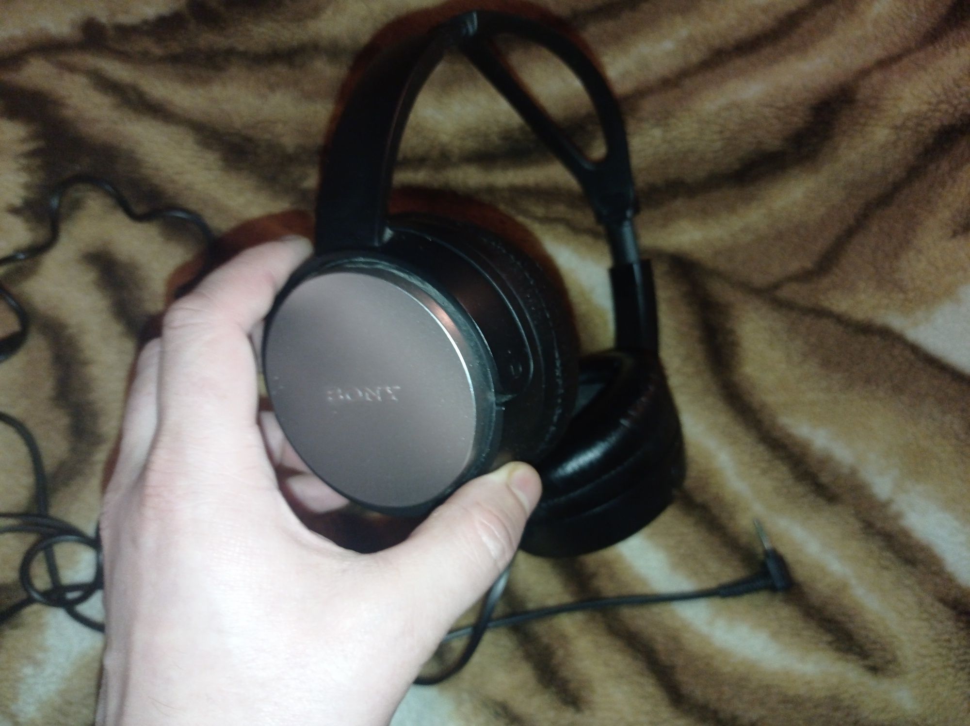 Навушники Sony MDR-XD150