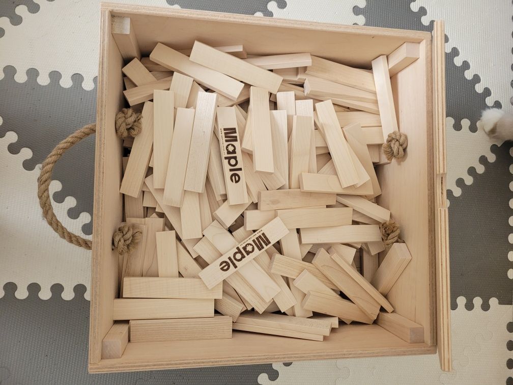 Klocki Maple w skrzyni na kółkach - 500 sztuk