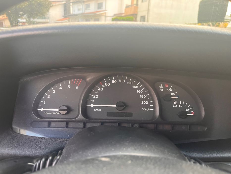 Carrinha a gasóleo impecável 5 lugares