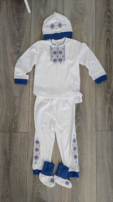 Дитячий вишитий костюм 86 розмір