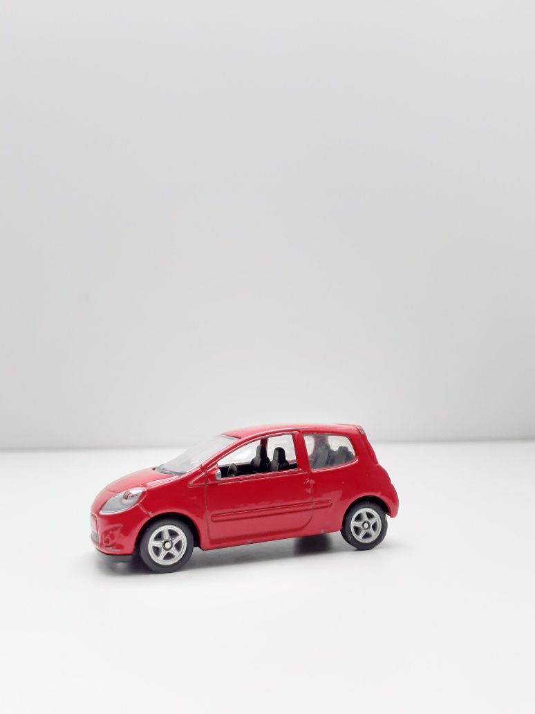 Zabawka model autko Renault Twingo GT welly metalowy