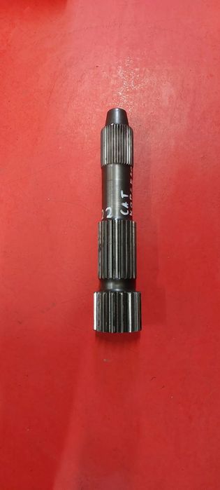 Sprzedam wałek ataku Koparko-Ładowarki Cat