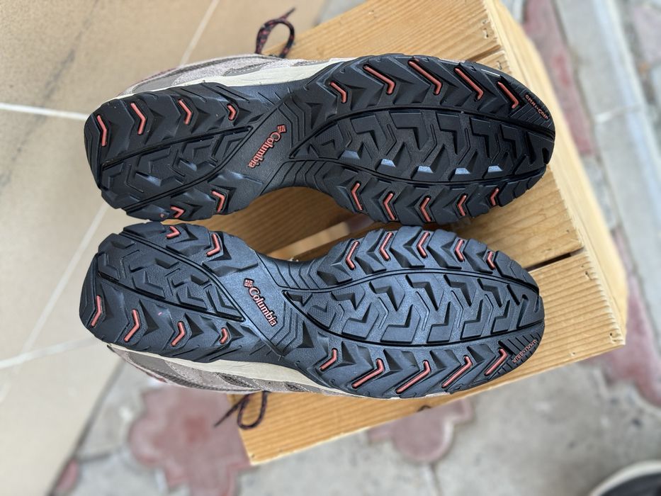 Columbia water proof  термо кросівки lowa merrel Salomon