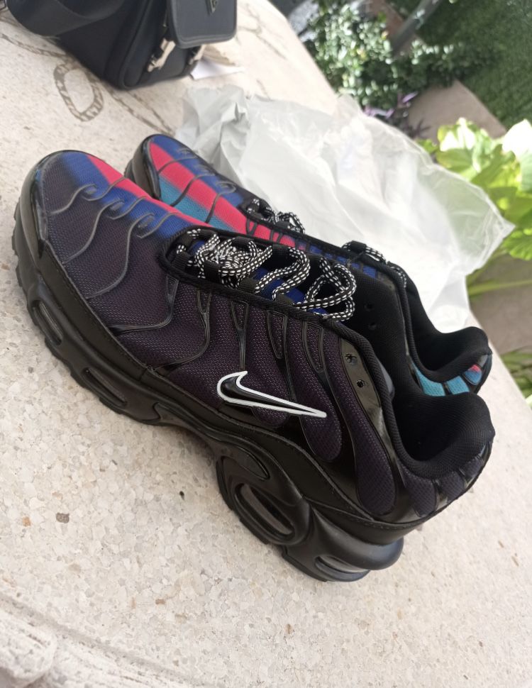 Nike air max plus azul vermelha e preta nova com caixa