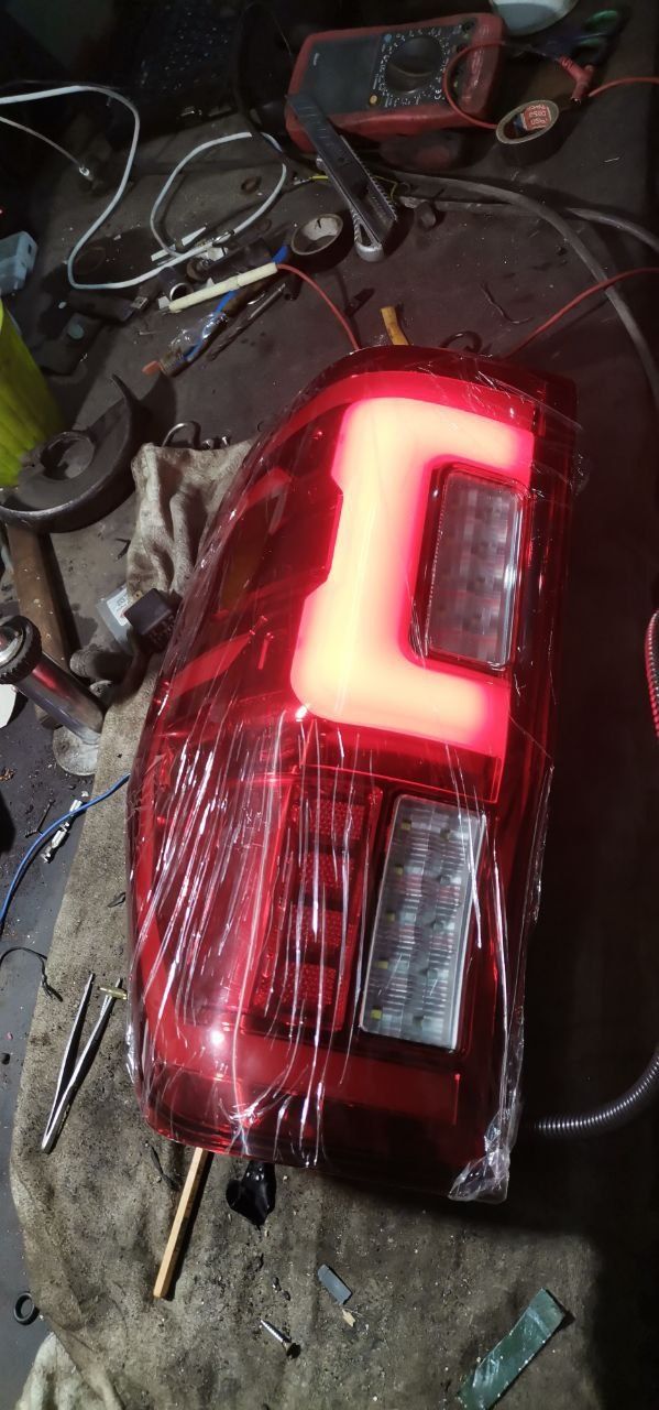 Ліхтарі задні LED на Ford Ranger. Нові