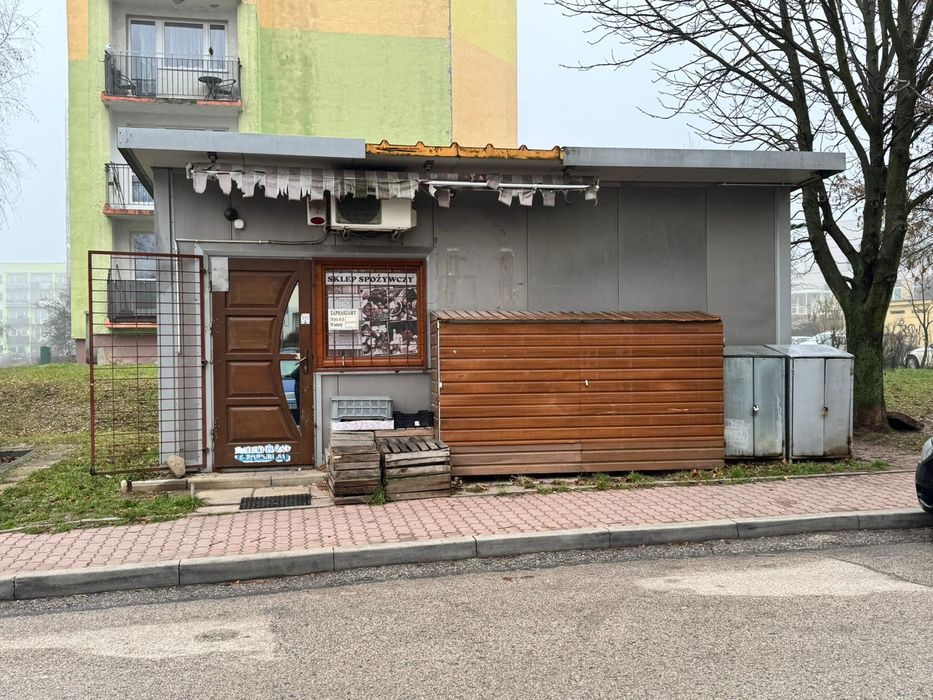 Lokal handlowo-usługowy wynajem , warzywniak, fryzjer , kosmetyczka, k