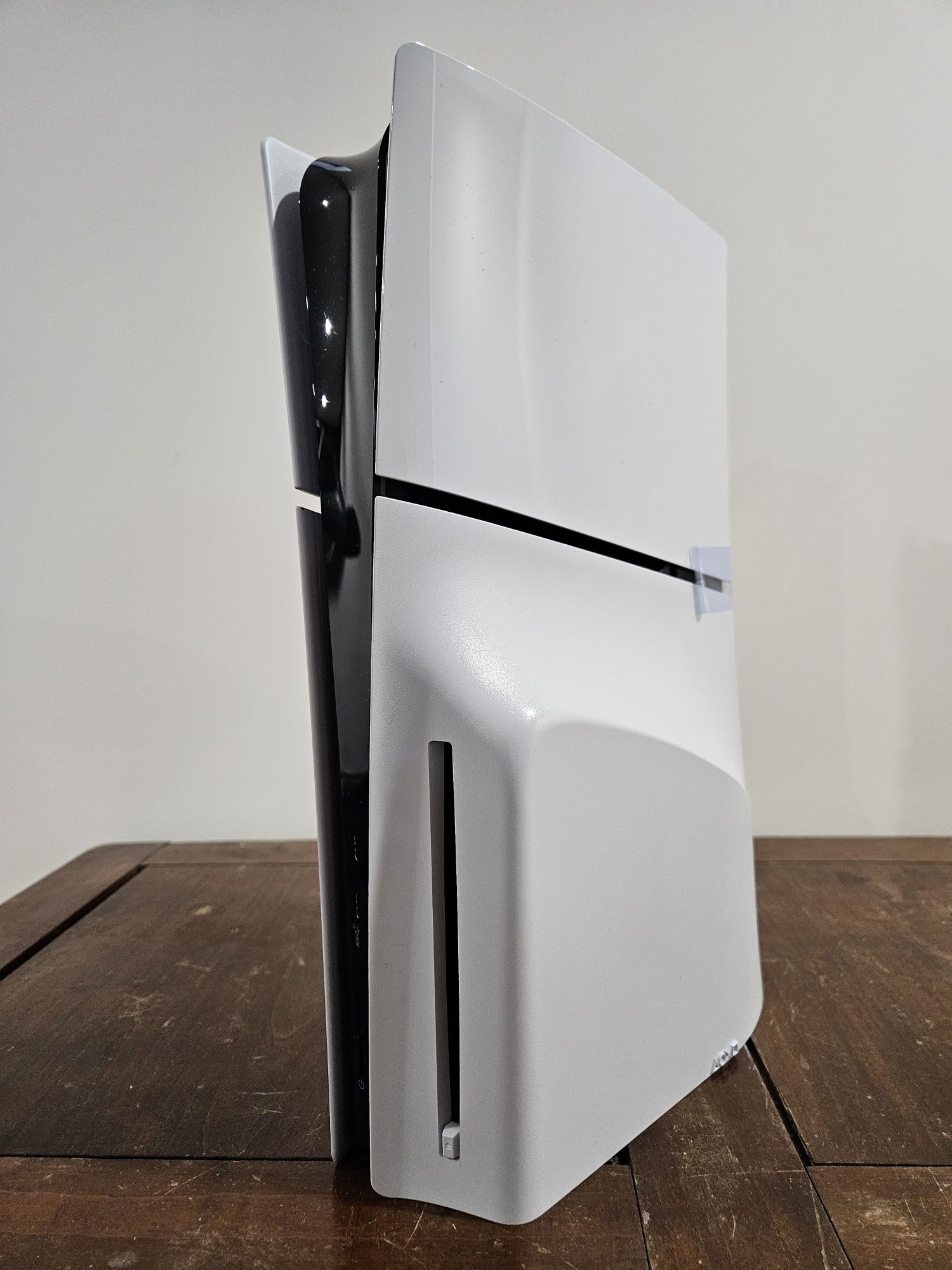 Bundle Playstation 5 Slim com 2 jogos selados - Nova c/garantia