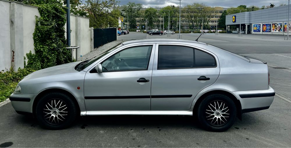 Skoda Octavia 1.6 // Wspomaganie // Benzyna // Zadbana